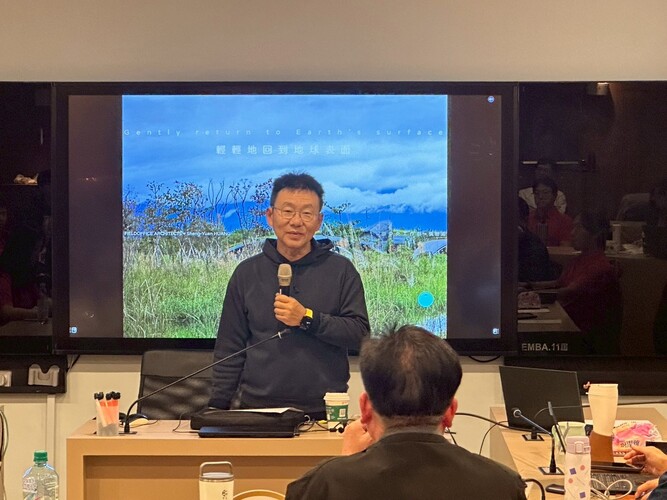 2025/12/06-114-1人文大師課程講座-黃聲遠講師圖片